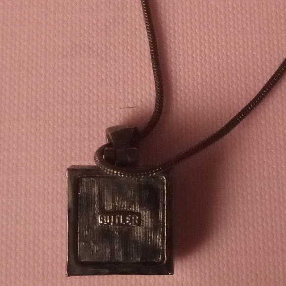 VINTAGE Butler Signed Modern Square Pendant necklace - Picture 3 of 4